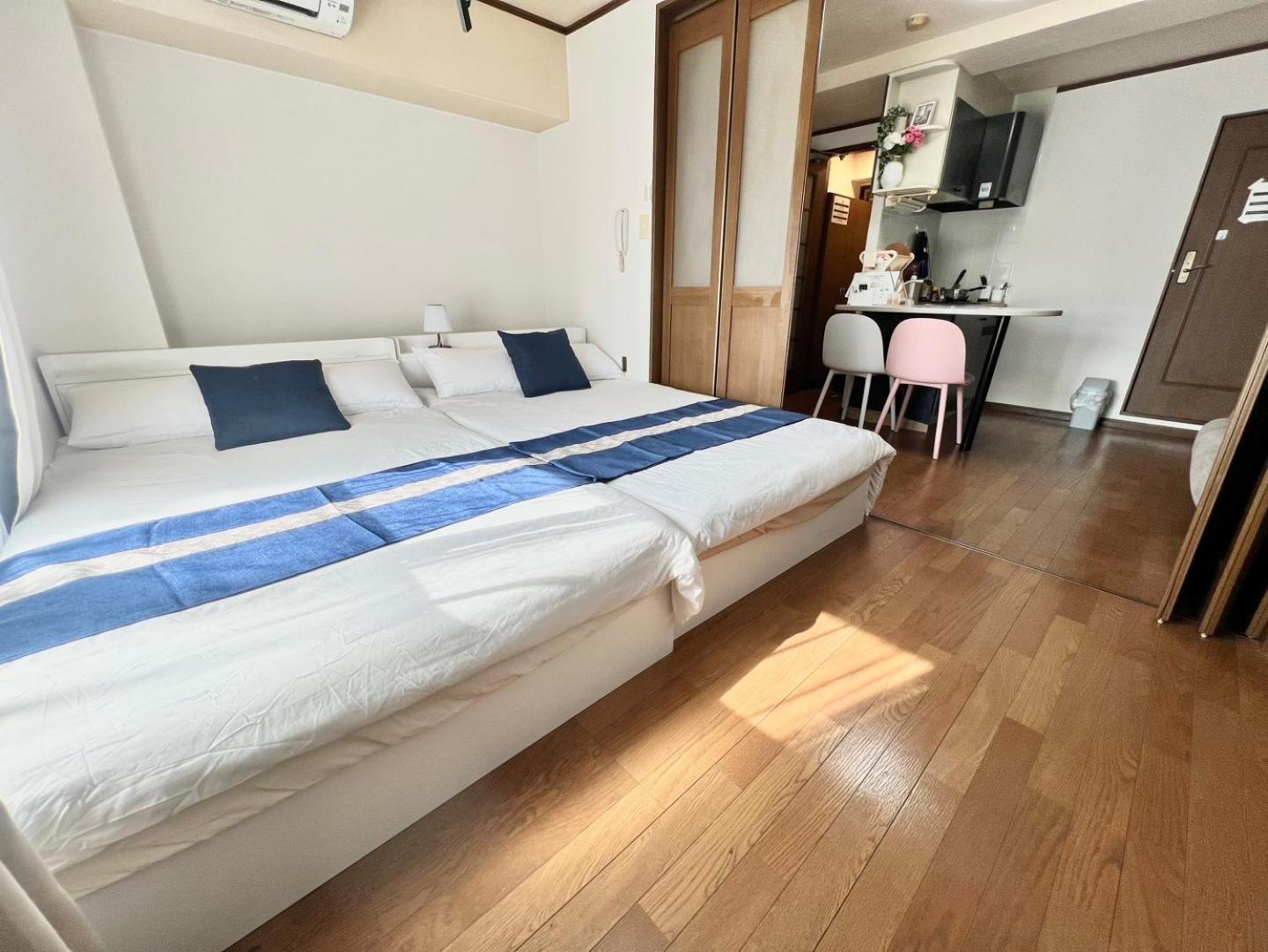 Apartment 7人可能 なんば駅 一駅 / 地下鉄駅 2分 Royal901
