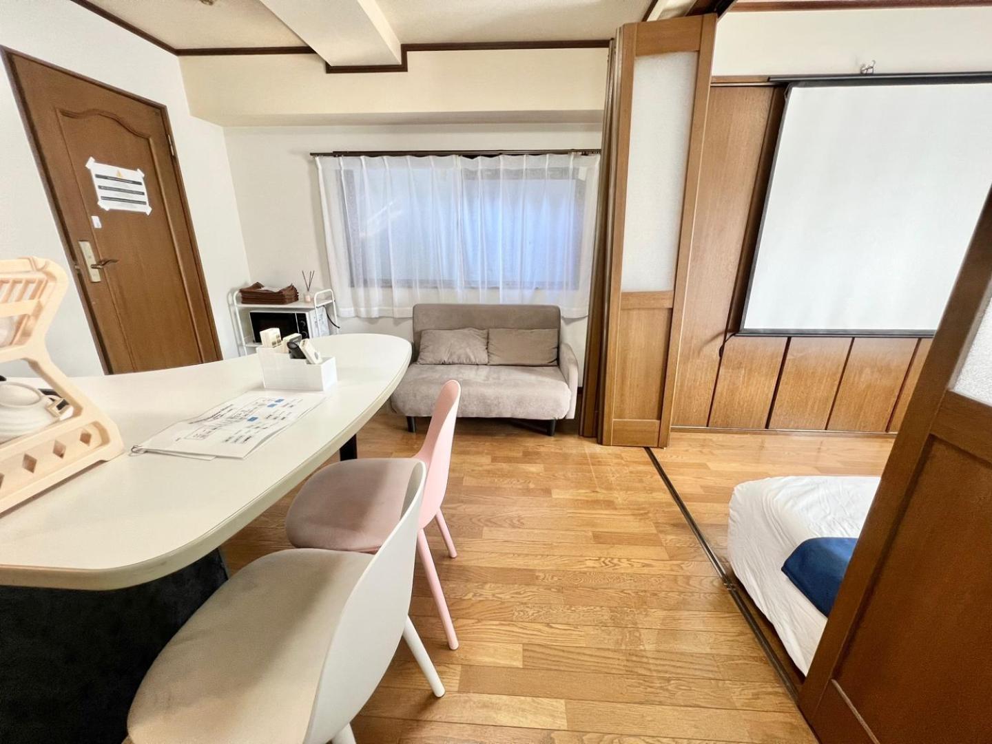 Apartment 7人可能 なんば駅 一駅 / 地下鉄駅 2分 Royal901 *